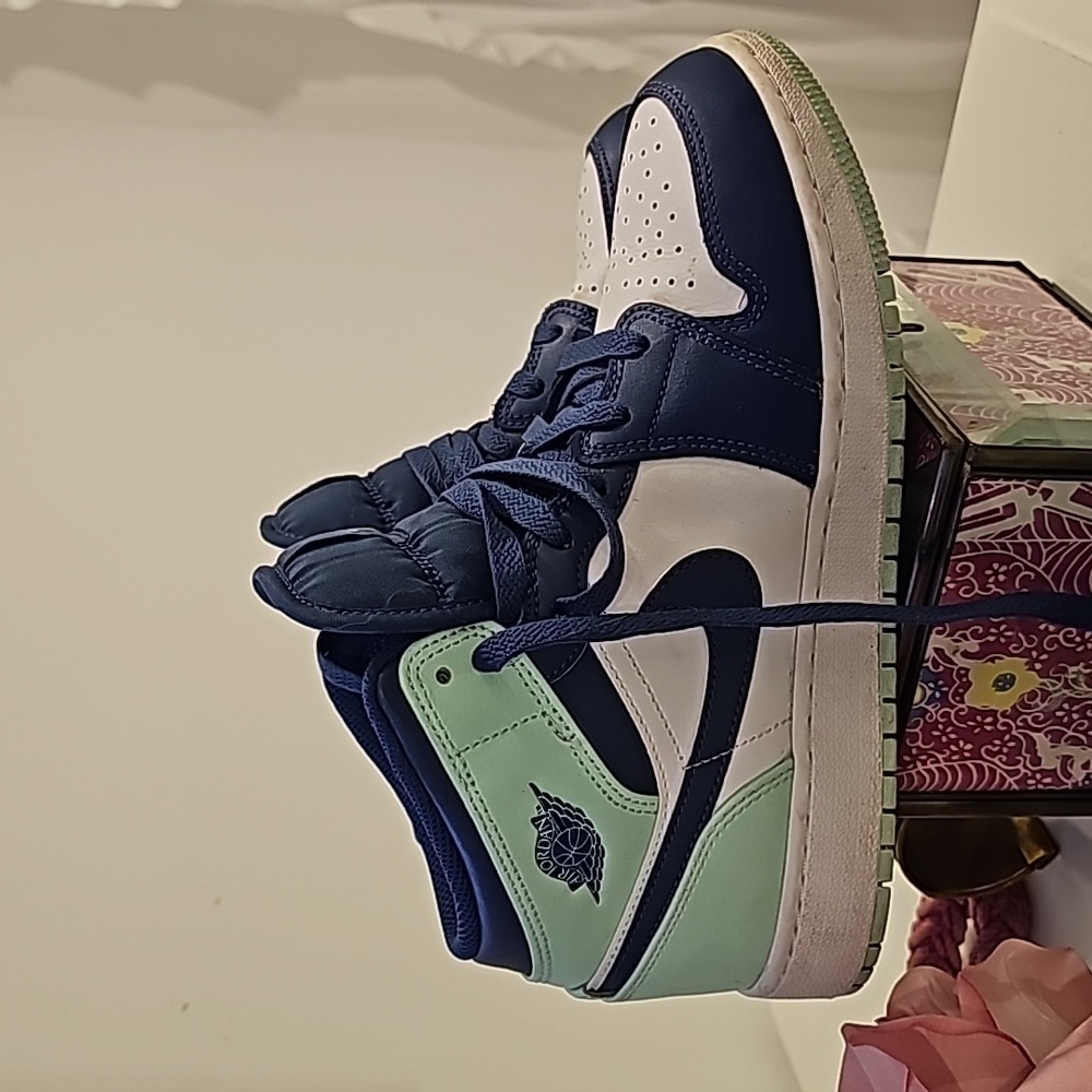 AIR JORDANJordan 1 Mid 'Mystic Navy Mint Foam' (GS)